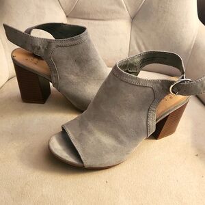 3/$20  A New Day Sandal SIZE 6
